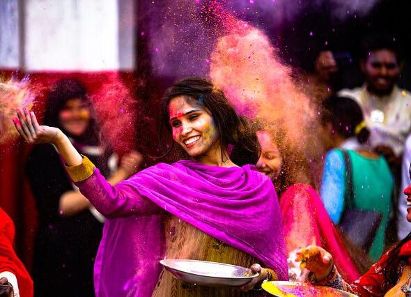POEPLE INDIAN LADY