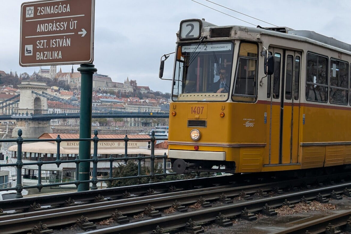 Budapest train